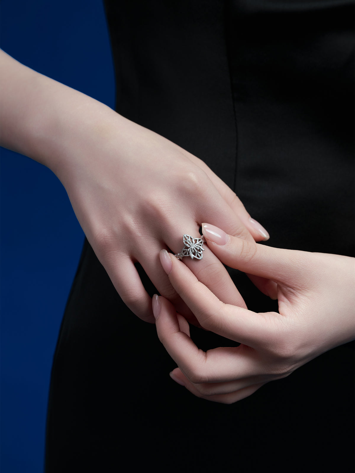 Elf-Inspired Open Silver Ring with Hollow Floral Design