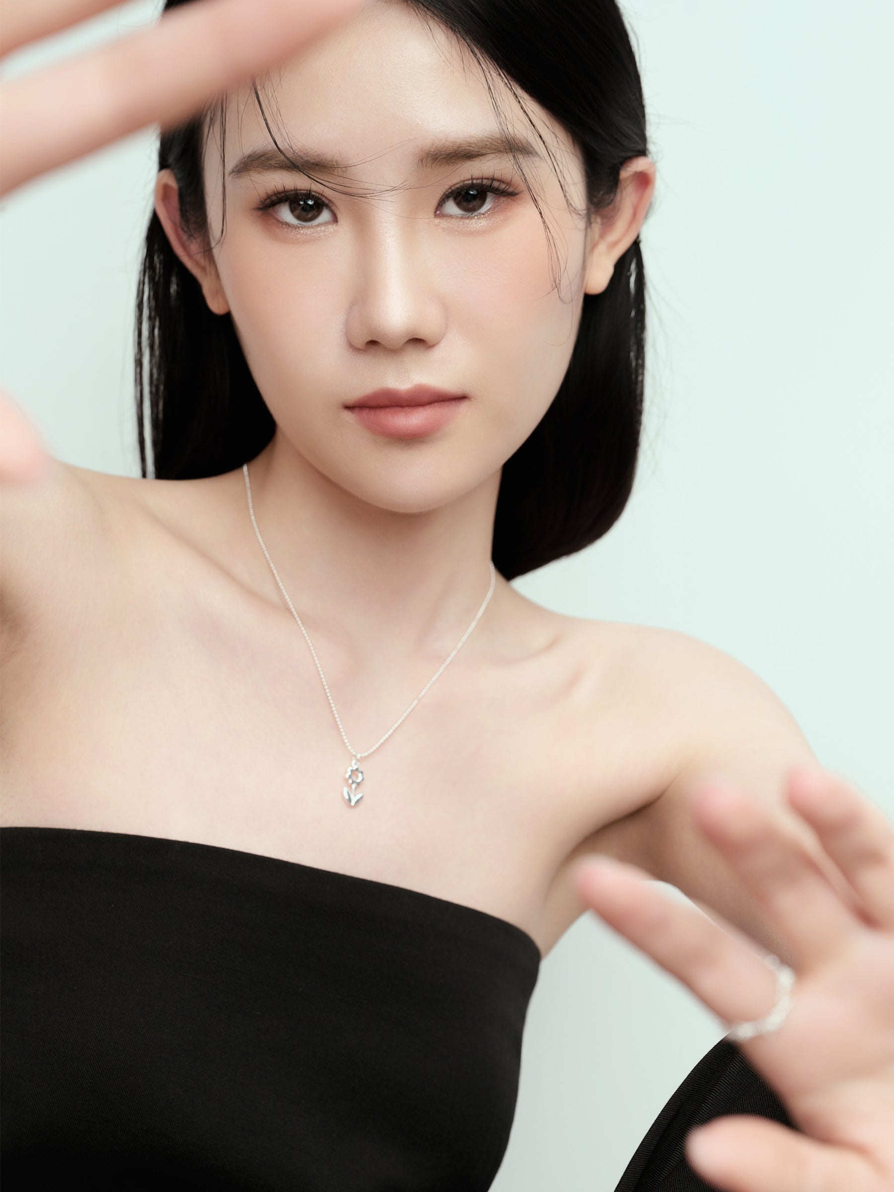 Silver Floral Leaf Pendant Bead Chain Necklace