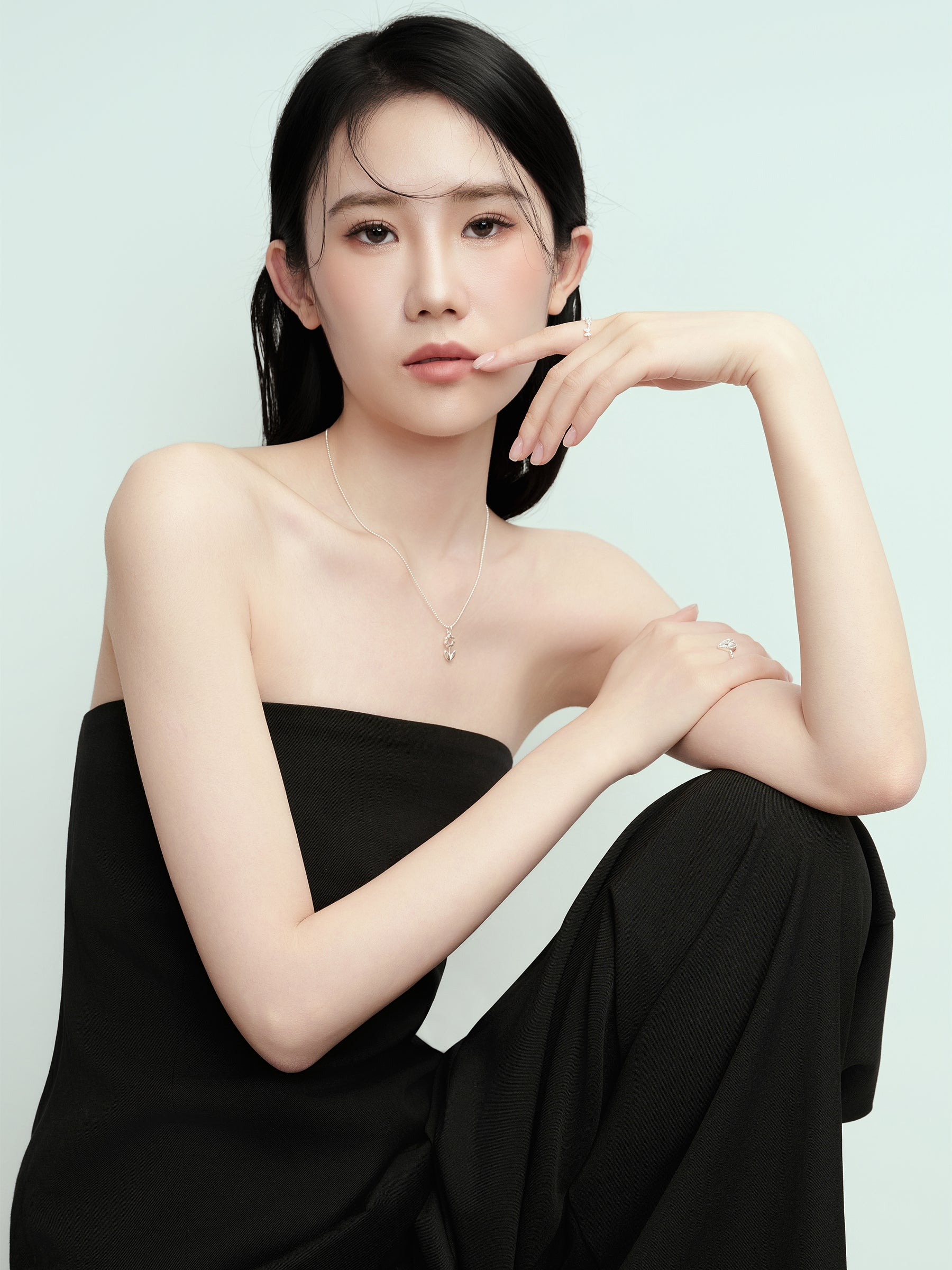 Silver Floral Leaf Pendant Bead Chain Necklace