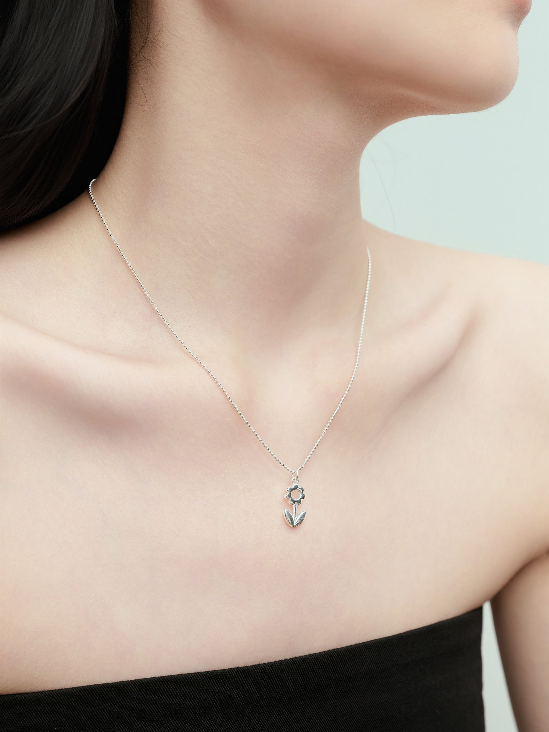 Silver Floral Leaf Pendant Bead Chain Necklace