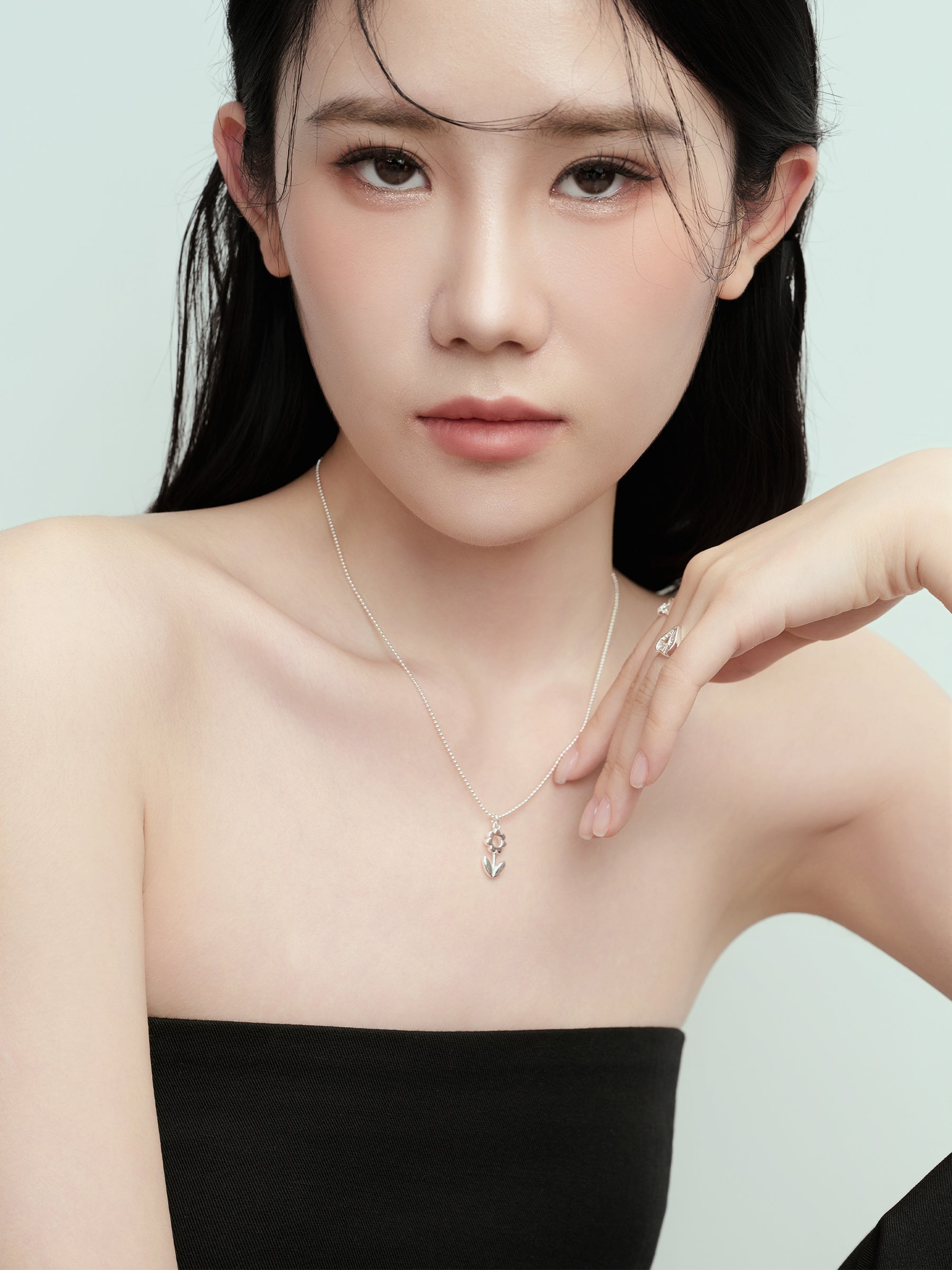 Silver Floral Leaf Pendant Bead Chain Necklace