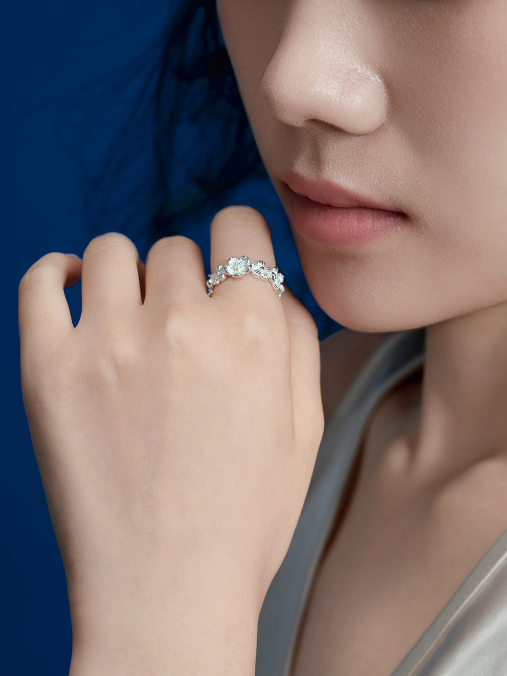 Silver-Tone Floral Delicate Ring