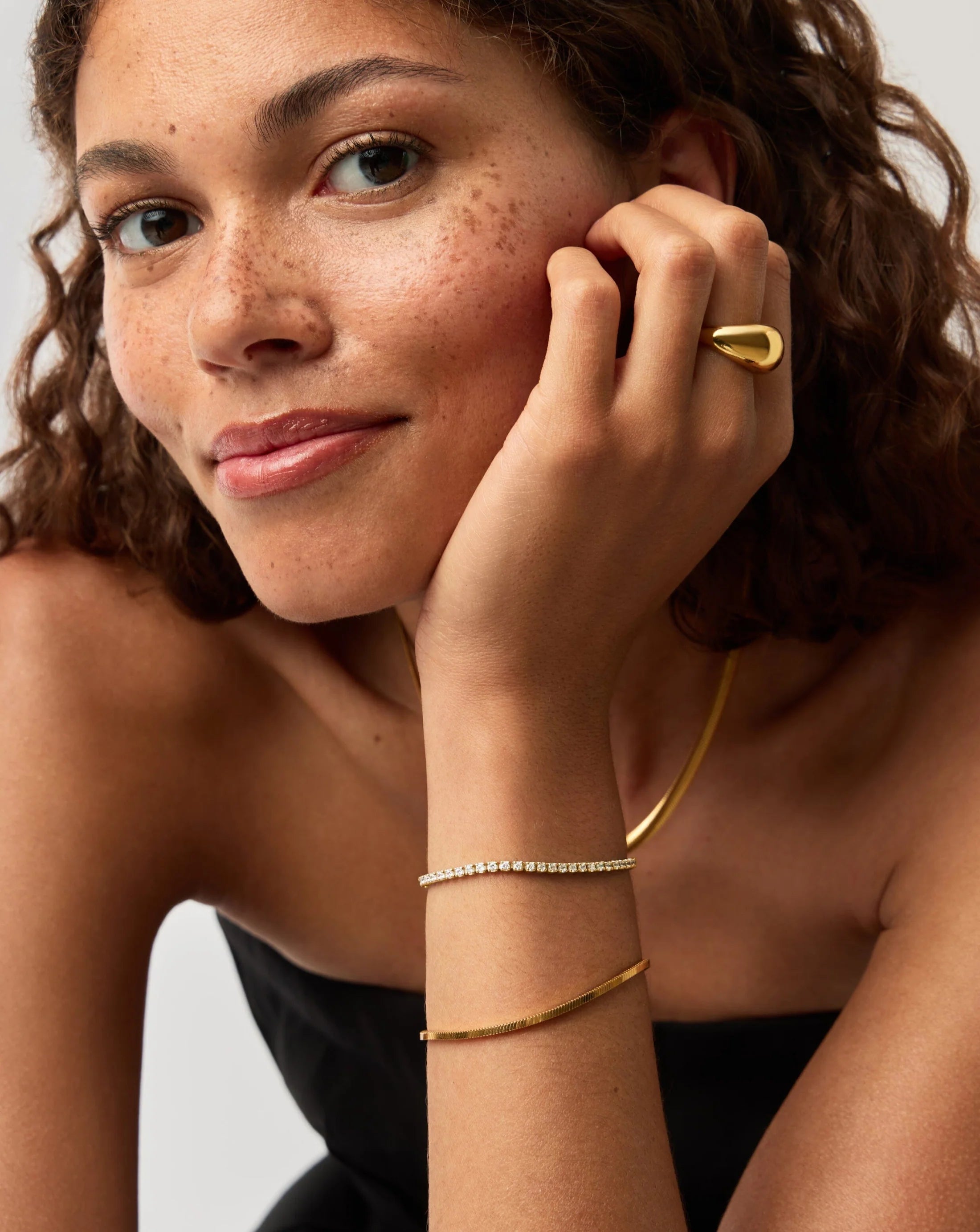 Platinum-Plated Silver Bracelet with Zircon Inlay
